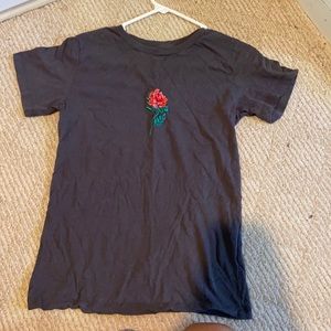 Pacsun Women’s Desert Dreamer Flower stitched top!